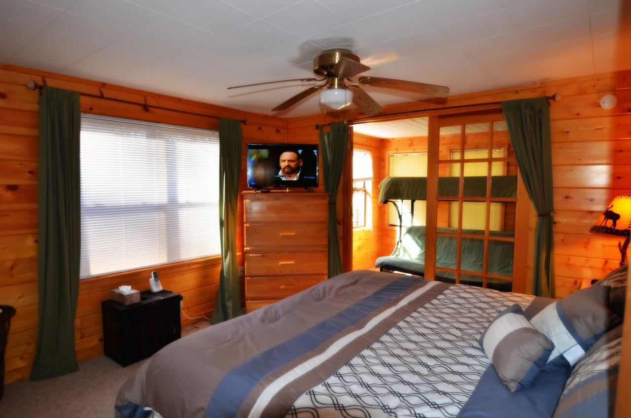 Little Creek Cabin Villa Chalet Village Exterior foto